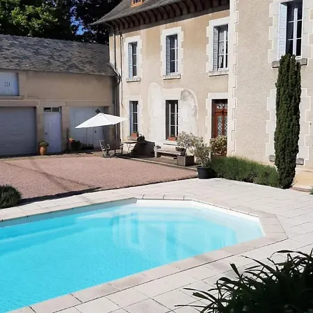 Holiday home 6 Pers Avec Piscine, Terrasse Et Parc, Ideal Randos Et Detente - Fr-1-489-436 Arfeuilles
