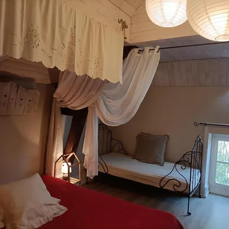 6 Pers Avec Piscine, Terrasse Et Parc, Ideal Randos Et Detente - Fr-1-489-436 * Arfeuilles
