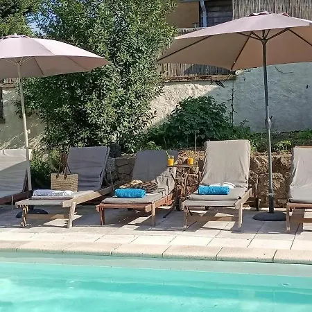 Holiday home 6 Pers Avec Piscine, Terrasse Et Parc, Ideal Randos Et Detente - Fr-1-489-436 *
