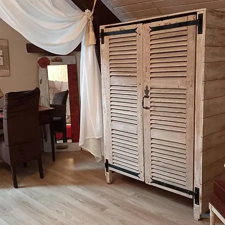Holiday home 6 Pers Avec Piscine, Terrasse Et Parc, Ideal Randos Et Detente - Fr-1-489-436 Arfeuilles